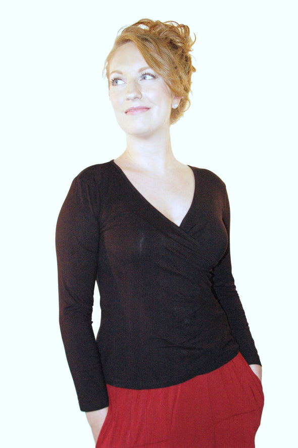 women Wayi Bamboo V-cross top